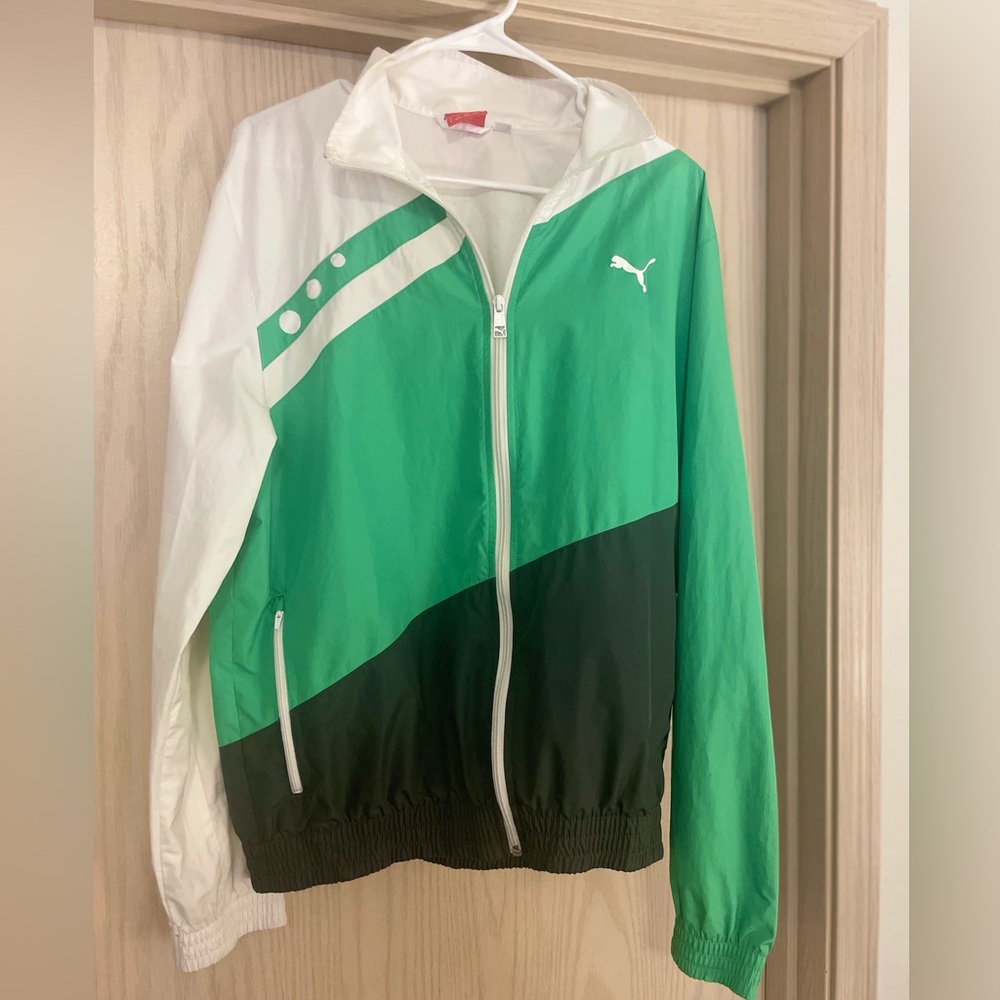 PUMA Men’s Windbreaker Jacket Medium- lifestyle sport